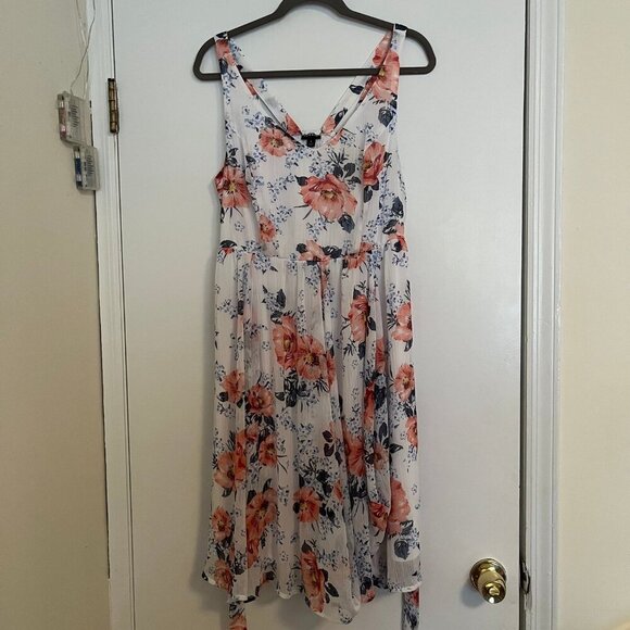 Torrid Size 1 White Floral Print Crinkled Chiffon Sleeveless Mini Dress - Picture 3 of 7